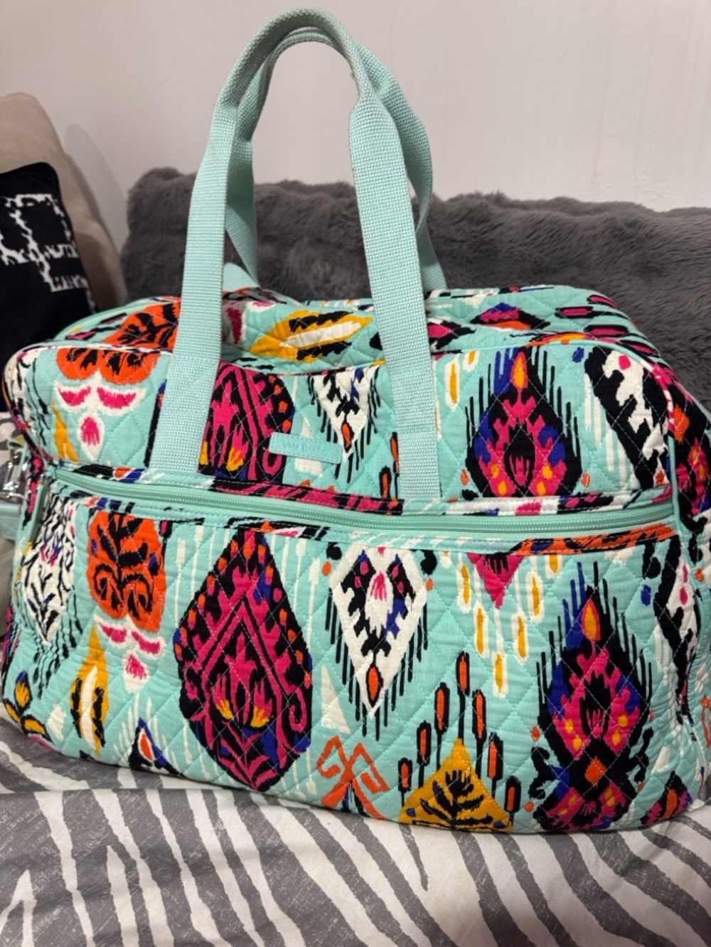 Vera Bradley travel bag